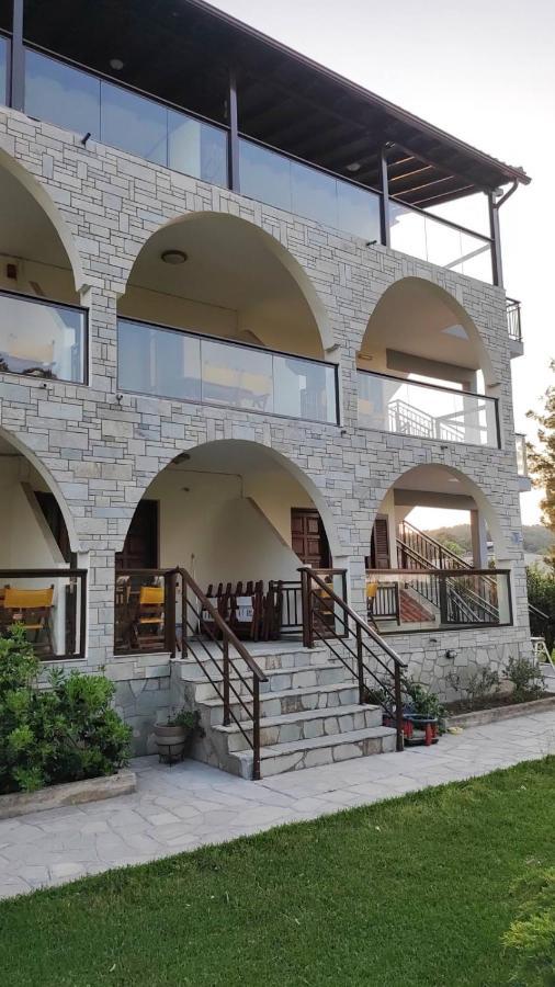 Aegialis Apartments Vourvourou Extérieur photo