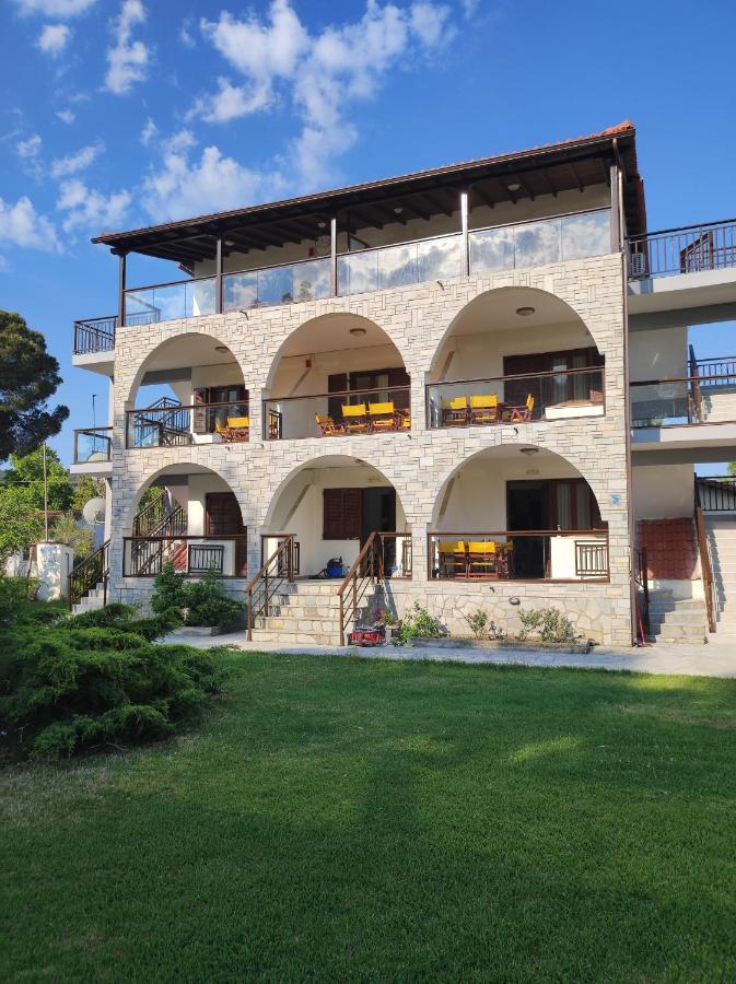 Aegialis Apartments Vourvourou Extérieur photo