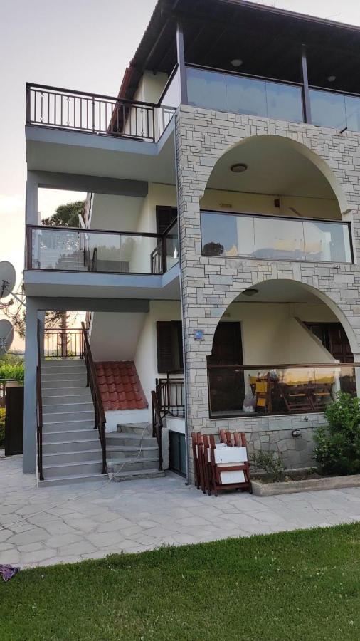 Aegialis Apartments Vourvourou Extérieur photo