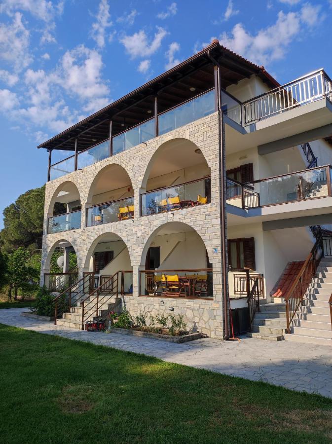 Aegialis Apartments Vourvourou Extérieur photo
