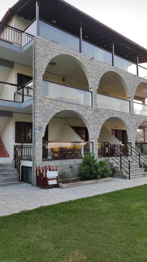 Aegialis Apartments Vourvourou Extérieur photo